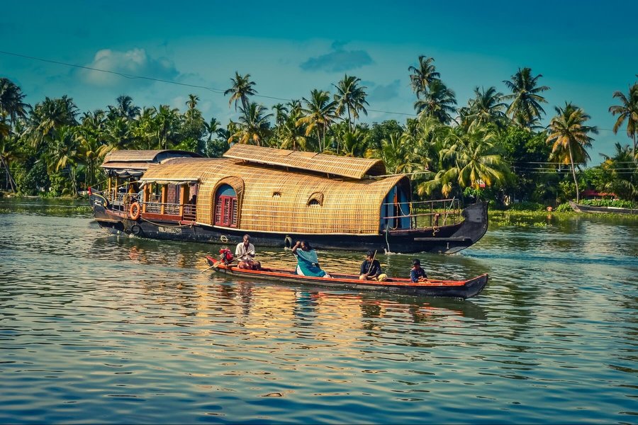 paradise tours kerala