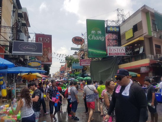 Revel in Tradition: Exploring Thailand's Vibrant Songkran Festival