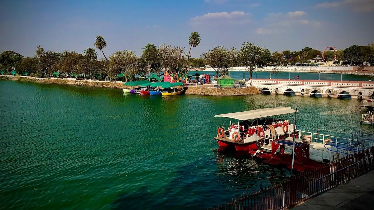 Kankaria Lake Ahmedabad: Fun And Relaxation Awaits!